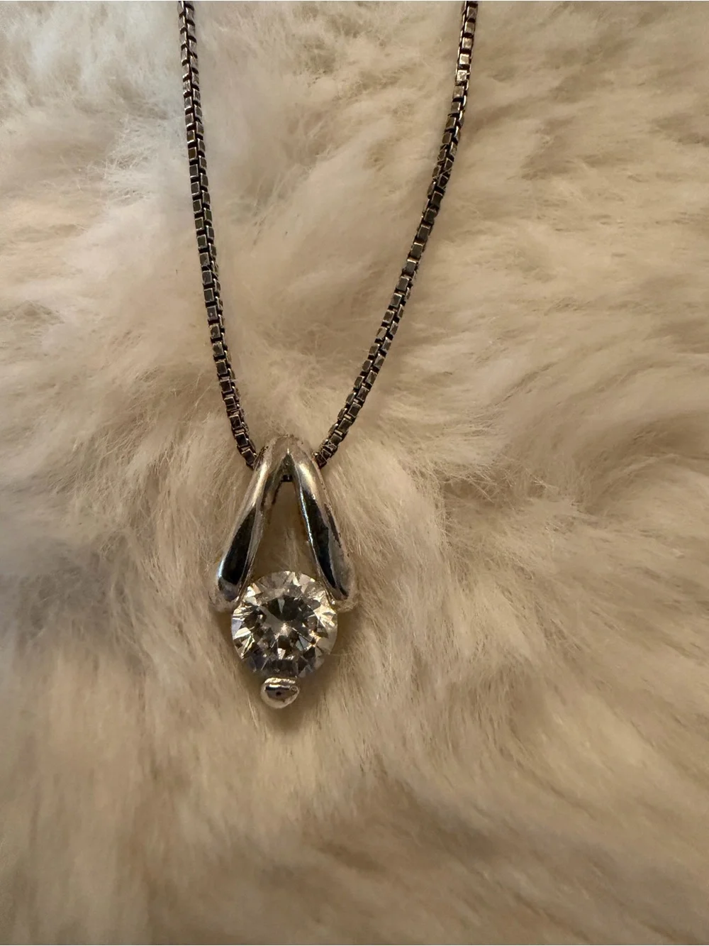 Avon Silver Teardrop Necklace and Matching Studs - Silver